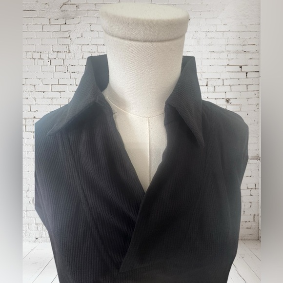 Area Stars Waffle Crop Top Medium NWT | Black Boutique Texture | Modern Staple - Picture 2 of 4